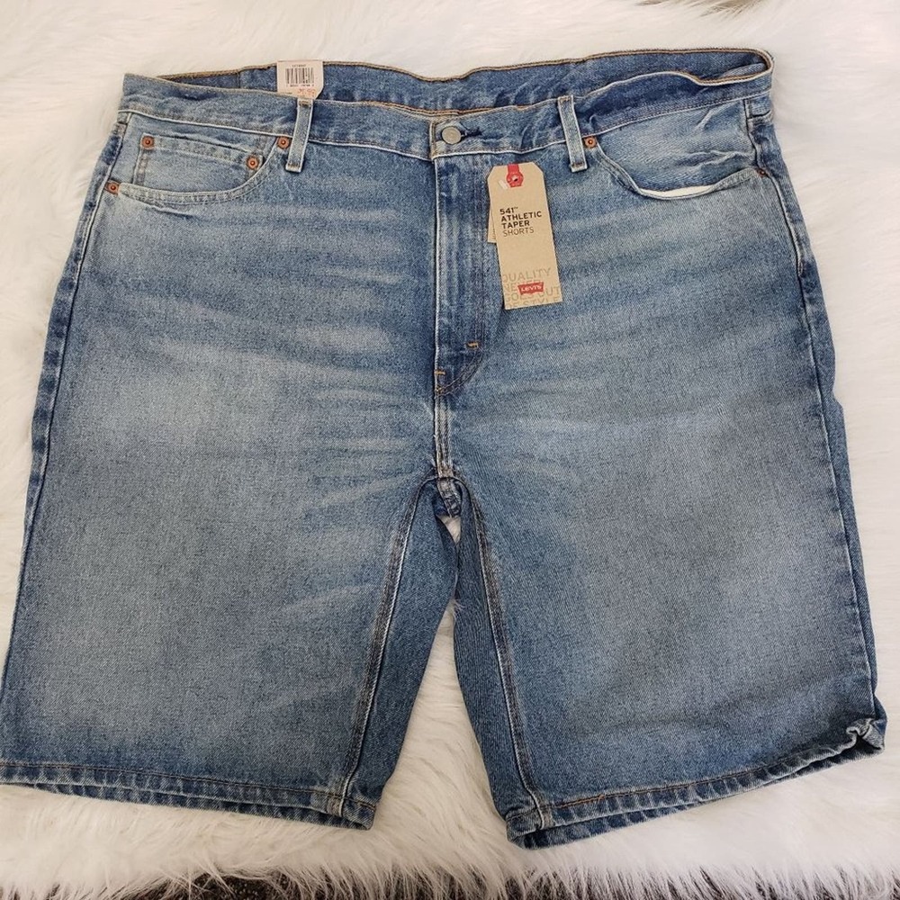 Levi's NWT medium‎ wash Athletic taper jean shorts men's size 42